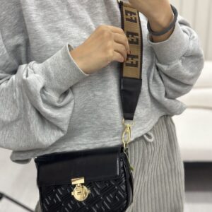 کیف وارداتی پن