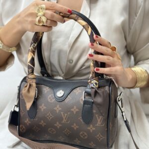 کیف صندوقی آدلاید