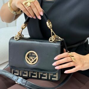 کیف زنانه چرمی ذلفا