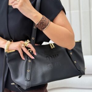 کیف زنانه چرمی عشانه